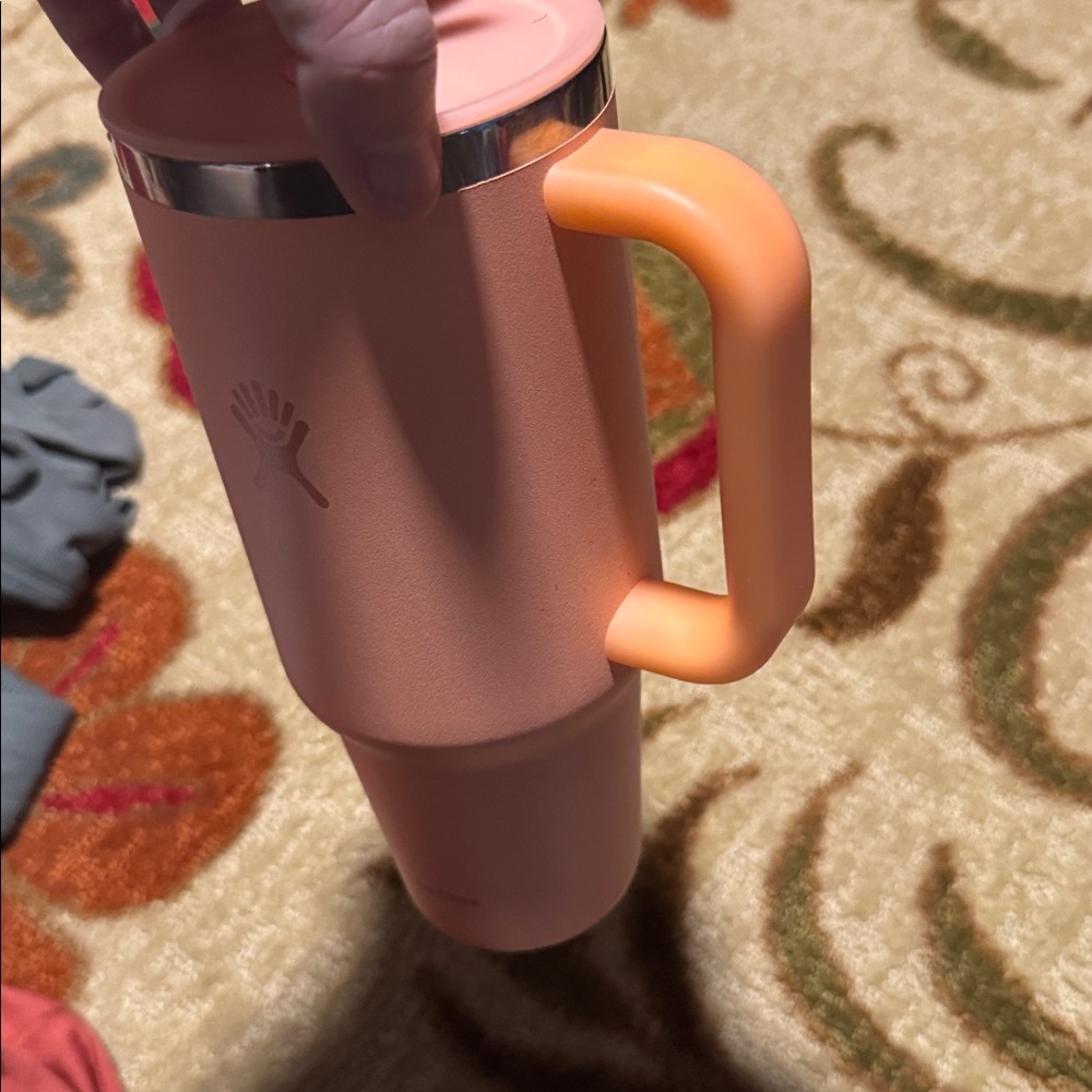 Hydro Flask Coral 40oz Tumbler - Picture 4 of 6